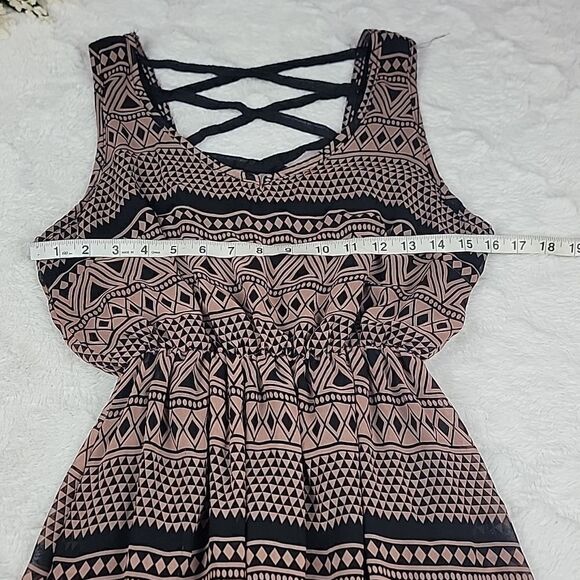 WINDSOR Strappy Back Dress [SIZE MEDIUM]‎ - Picture 8 of 10